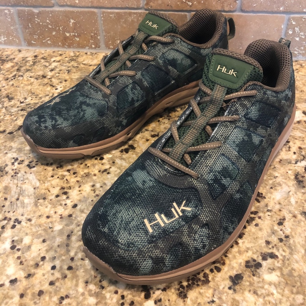 Huk Attack Performance Fishing Shoes